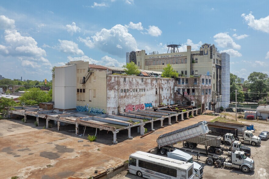 More Photos Of 40 E Garfield Blvd, Chicago Flex For Sale