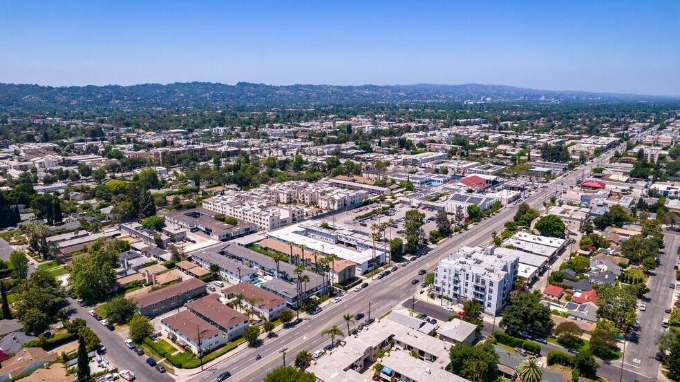 More Photos Of 11940 Burbank Blvd, Valley Village Apartments For Sale