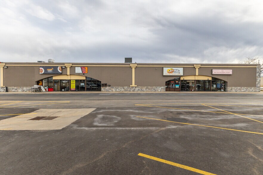 More Photos Of 128 W 8th St, Monroe General Retail For Sale