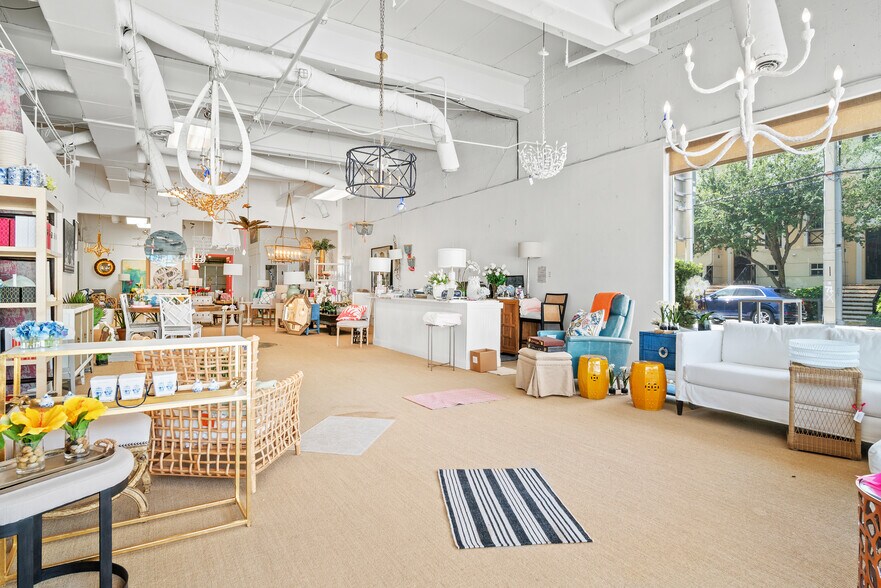 More Photos Of 117 NE 5th Ave, Delray Beach Storefront Retail Office For Sale