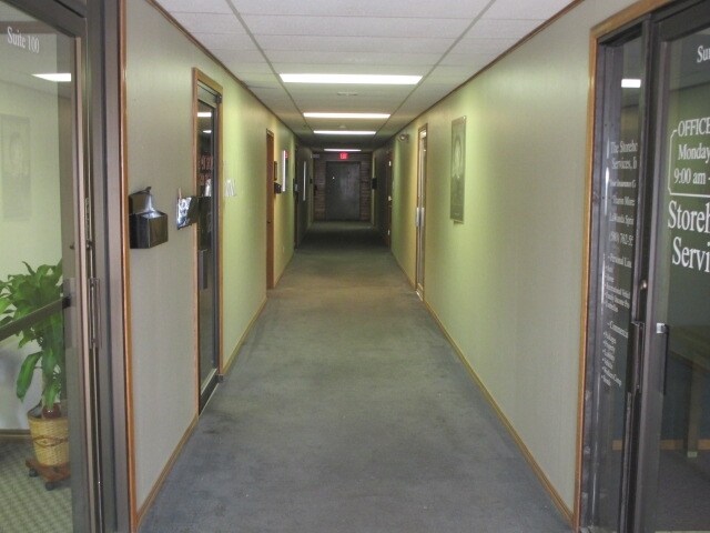More Photos Of 205 W Hartford Ave, Ponca City Office For Lease