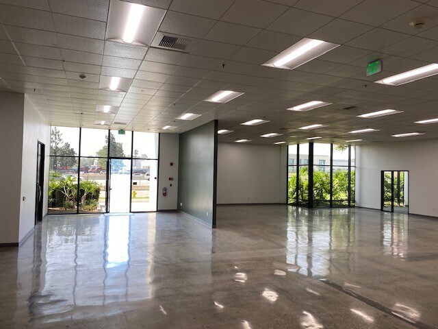 More Photos Of 737 W Artesia Blvd, Compton Warehouse For Lease