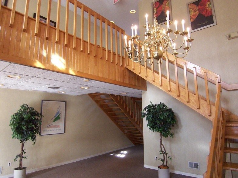 More Photos Of 345 Kinderkamack Rd, Westwood Office For Lease