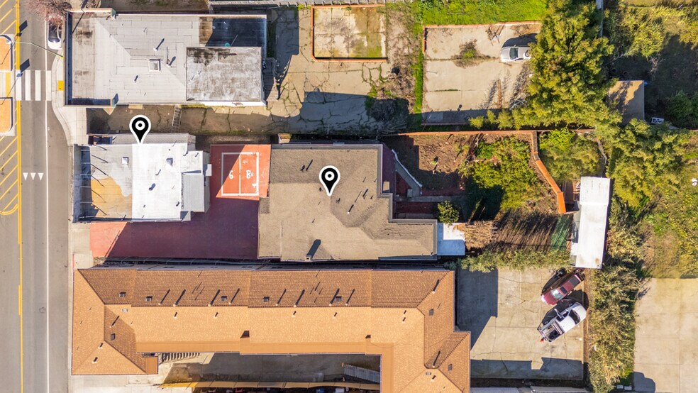 More Photos Of 8016 MacArthur Blvd, Oakland Apartments For Sale