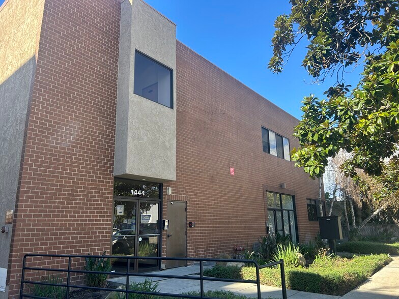 More Photos Of 1438-1444 9th St, Santa Monica Loft Creative Space For Sale