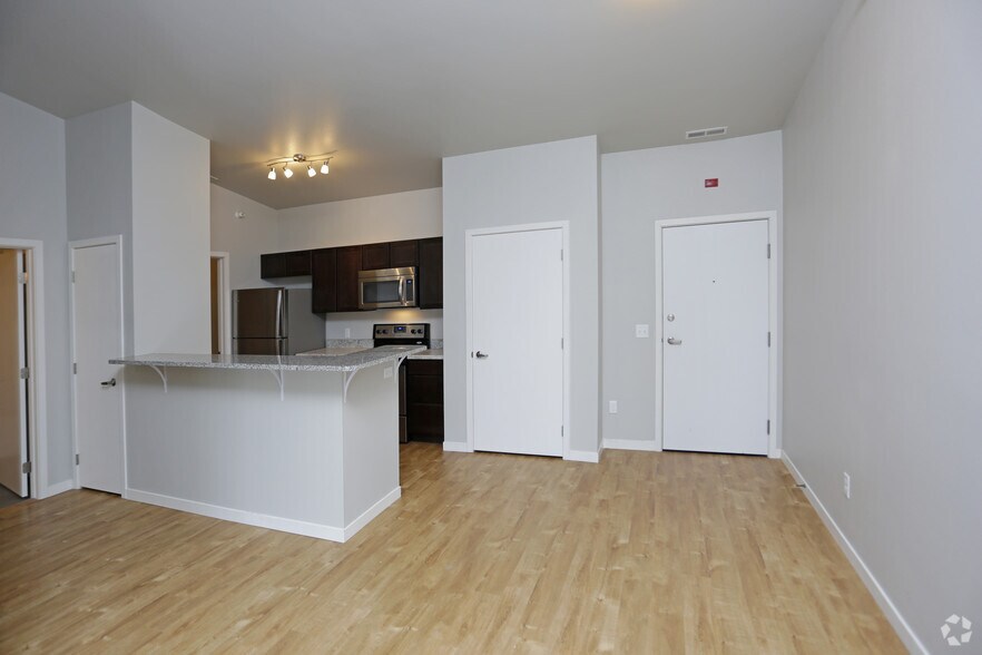 More Photos Of 1220-1250 27th Ave NW, Minot Apartments For Sale