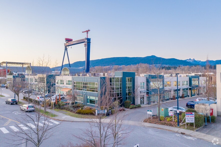 More Photos Of 998 Harbourside Dr, North Vancouver Showroom For Lease