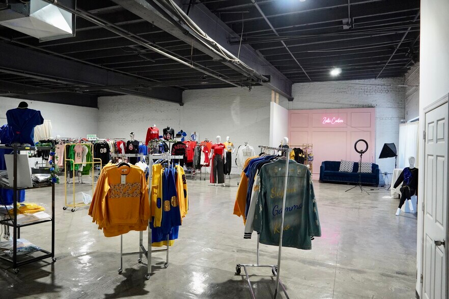 More Photos Of 5224-5228 Greene St, Philadelphia Warehouse For Lease