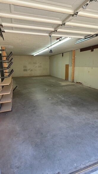 More Photos Of 50 Stutz Bearcat Dr, Sedona Specialty For Sale