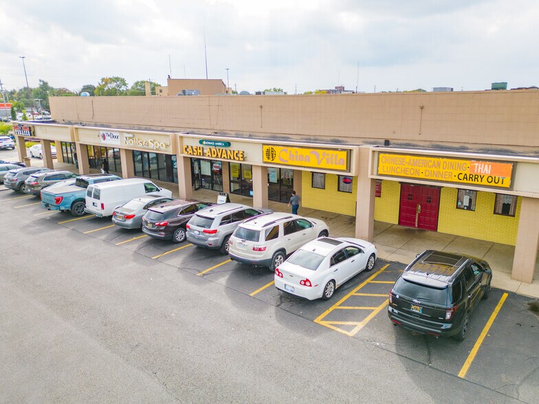 More Photos Of 25005-25029 Van Dyke Ave, Center Line Freestanding For Lease