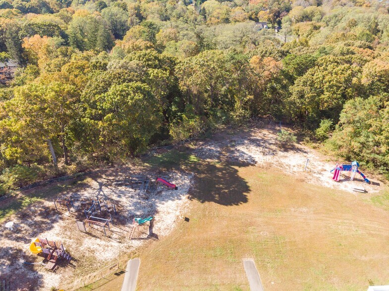 More Photos Of 18 Tower Hill Rd, Shoreham Schools For Sale