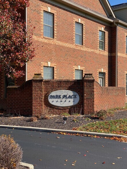 More Photos Of 718 Adams St, Carmel Office For Lease