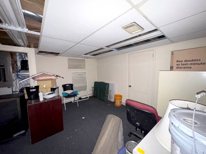 More Photos Of 5606 Talbott Pl, Woodlawn Storefront Retail Office For Sale