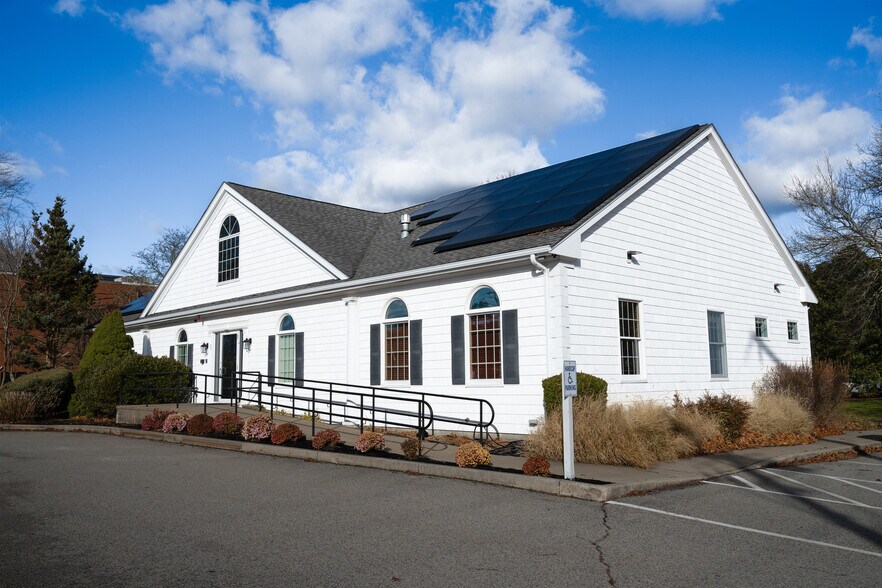 Primary Photo Of 988 Plain St, Marshfield Loft Creative Space For Lease