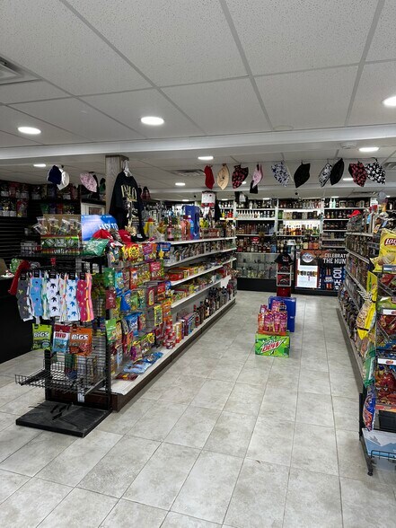 More Photos Of 3497 E Sanilac Rd, Caro Convenience Store For Sale