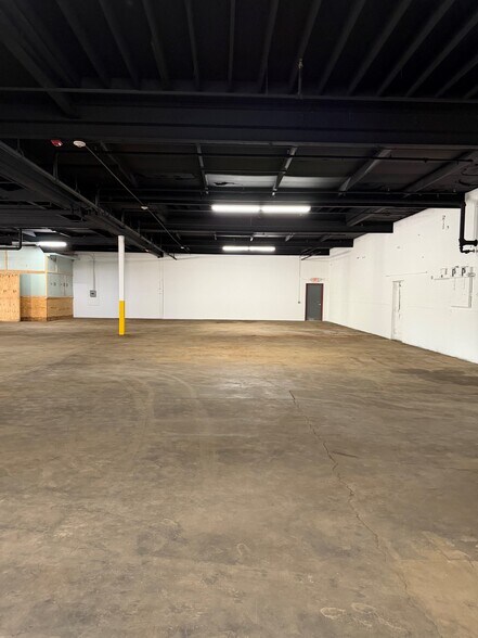 More Photos Of 297 Babcock St, Buffalo Warehouse For Lease