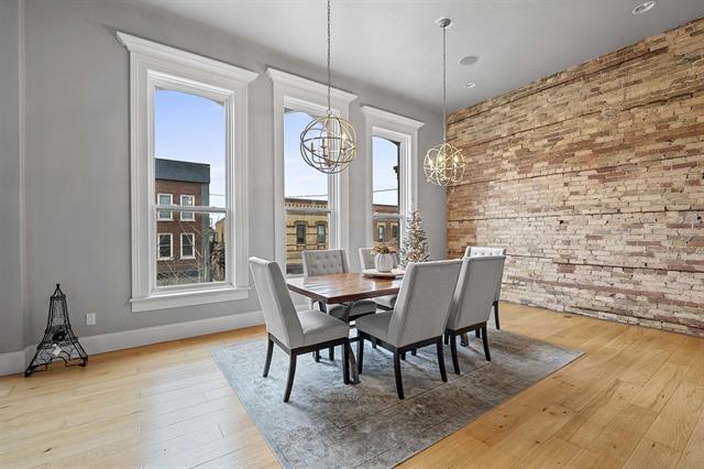 More Photos Of 408 Dousman St, Green Bay Storefront Retail Residential For Sale