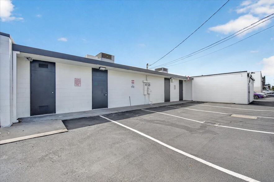 More Photos Of 28-40 E Minarets Ave, Pinedale Medical For Lease
