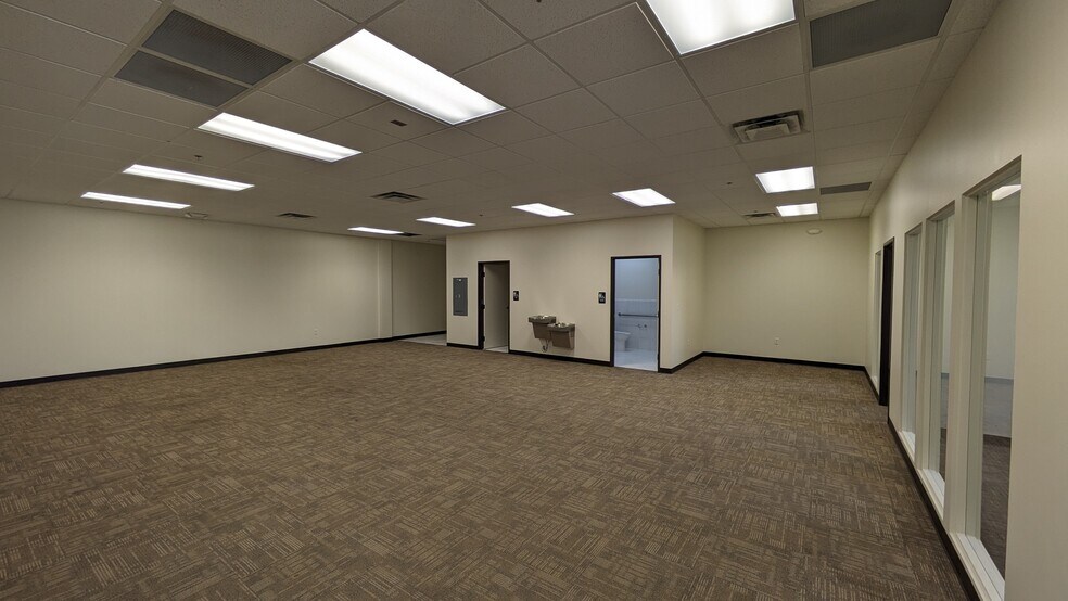 More Photos Of 285 SE Inner Loop, Georgetown Office For Lease
