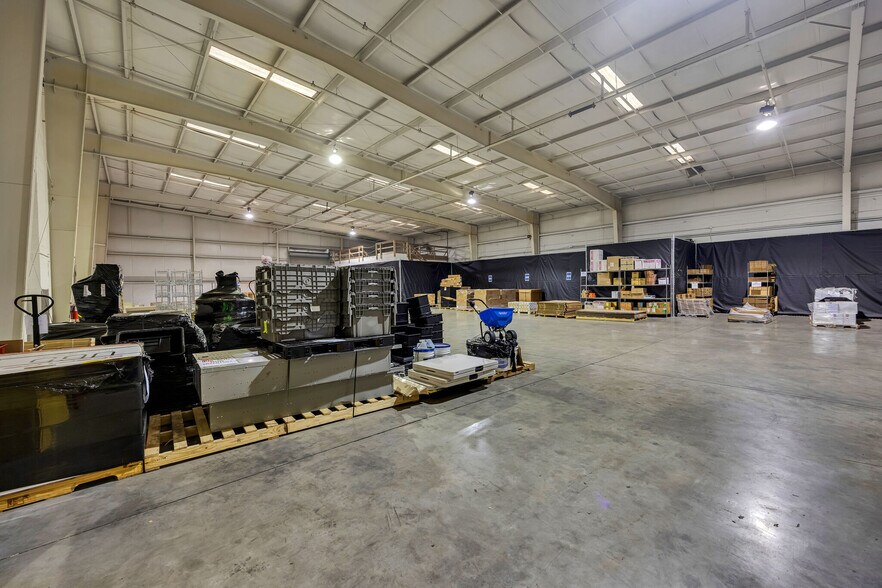 More Photos Of 164 W 31st St, Chattanooga Distribution For Lease