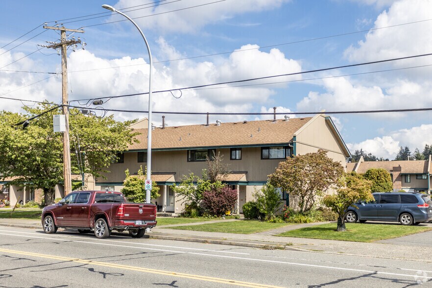 Primary Photo Of 5850 177B St, Surrey Apartments For Sale