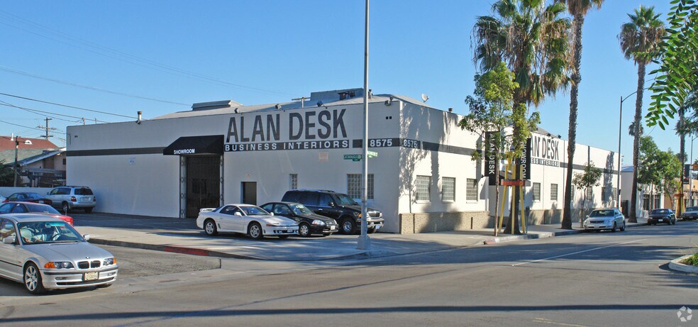 More Photos Of 8571-8575 Washington Blvd, Los Angeles Freestanding For Lease