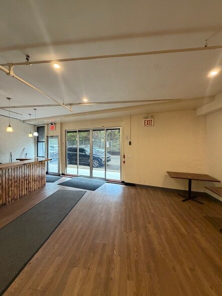More Photos Of 3375 Shore Pky, Brooklyn Flex For Lease