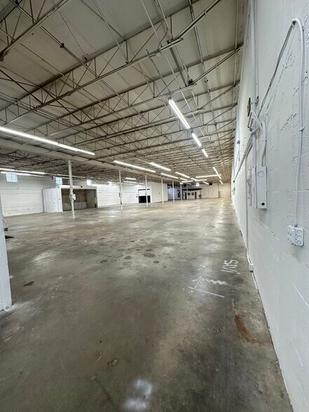 More Photos Of 1612-1646 W 31st Pl, Hialeah Unknown For Lease