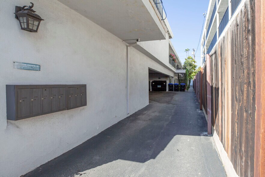 More Photos Of 1157 Justin Ave, Glendale Apartments For Sale