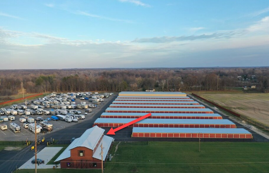 Primary Photo Of 11191 Torrey Rd, Fenton Self Storage For Lease