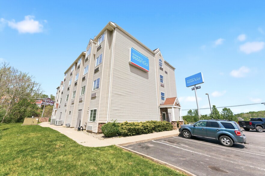 More Photos Of 15 Lawless Rd, Morgantown Hotel For Sale