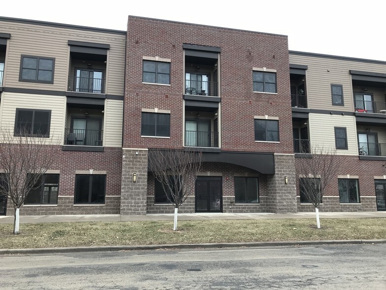 1113 6th St SE, Cedar Rapids, IA 52401 MultiFamily For Lease