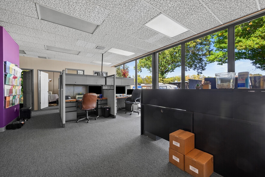 More Photos Of 11 Mayview Rd, Bridgeville Office For Sale