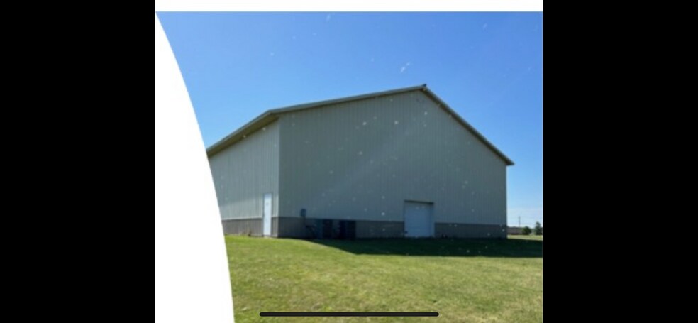 More Photos Of 124 W Progress Dr, Princeton Warehouse For Lease