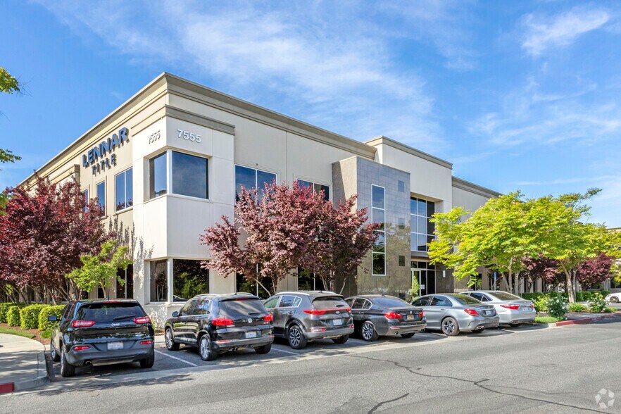 More Photos Of 7555 N Palm Ave, Fresno Office For Lease