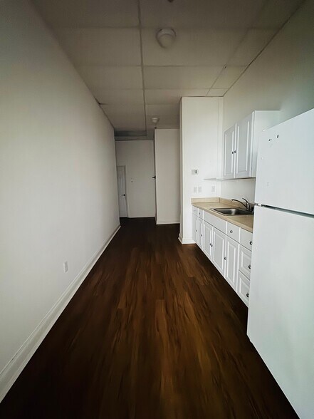 More Photos Of 19413 Jingle Shell Way, Lewes Storefront Retail Office For Lease