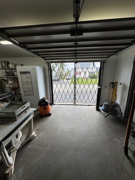 More Photos Of 3648 Genesee St, Buffalo Restaurant For Sale