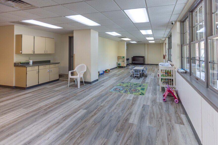 More Photos Of 1100 Stockton St, Jacksonville Religious Facility For Lease