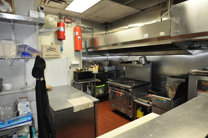 More Photos Of 5370 Peachtree Industrial Blvd, Norcross Restaurant For Sale