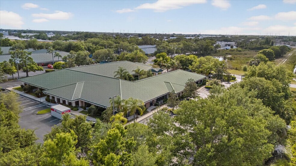 More Photos Of 14141 46th St N, Clearwater Medical For Sale