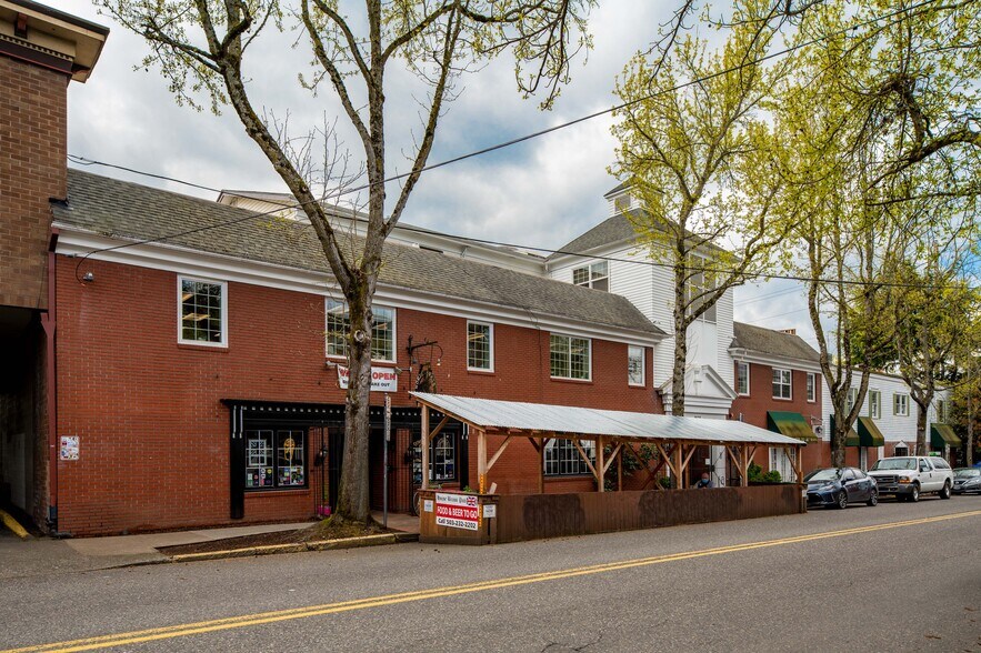 Primary Photo Of 4520-4534 SE Belmont St, Portland Storefront Retail Office For Lease