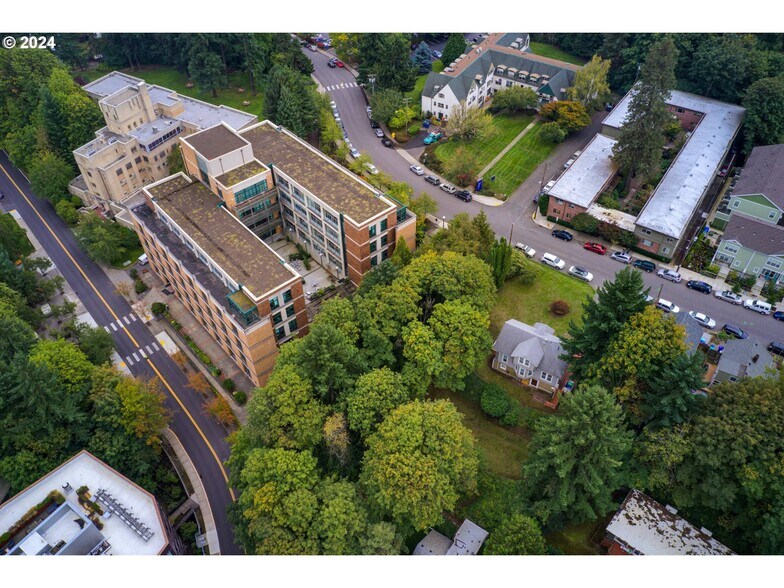 More Photos Of 909 SW Gaines St, Portland Land For Sale