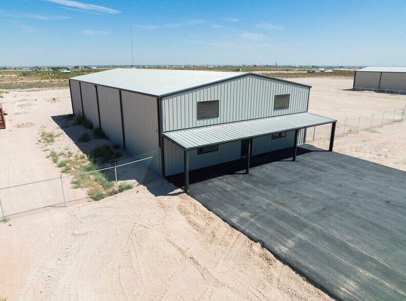 More Photos Of 14050 W Silver Fox Trl, Odessa Warehouse For Lease