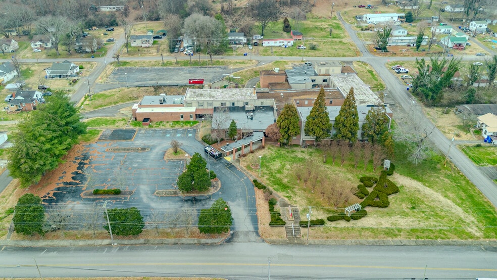 More Photos Of 241 S Chamberlain Ave, Rockwood Assisted Living For Sale