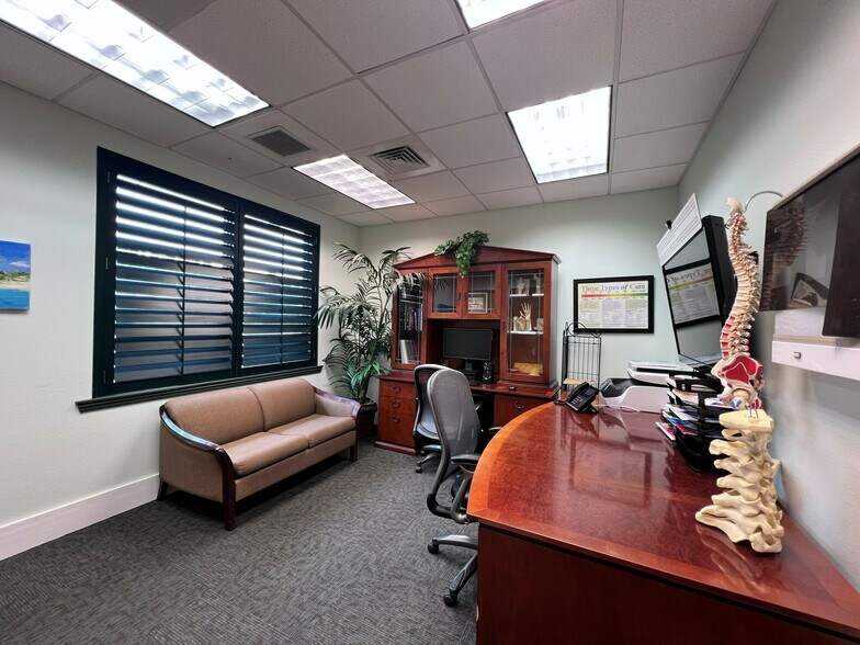 More Photos Of 1421 E Nine Mile Rd, Pensacola Medical For Lease