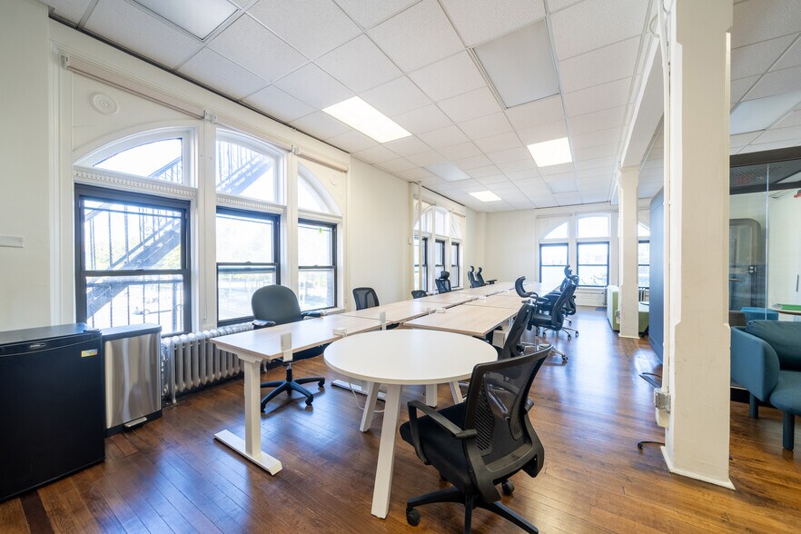 More Photos Of 1 Newark St, Hoboken Loft Creative Space For Lease
