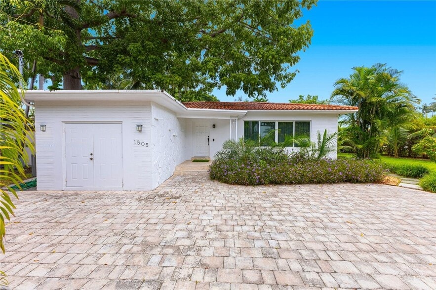 Primary Photo Of 1505 NE 13th Pl, Miami Beach Apartments For Sale