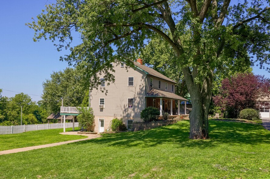 More Photos Of 197 Pencroft Dr N, Holtwood Industrial For Sale
