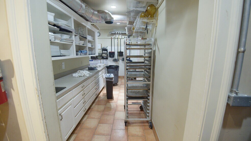 More Photos Of 1176 Atlanta Hwy, Auburn Specialty For Sale