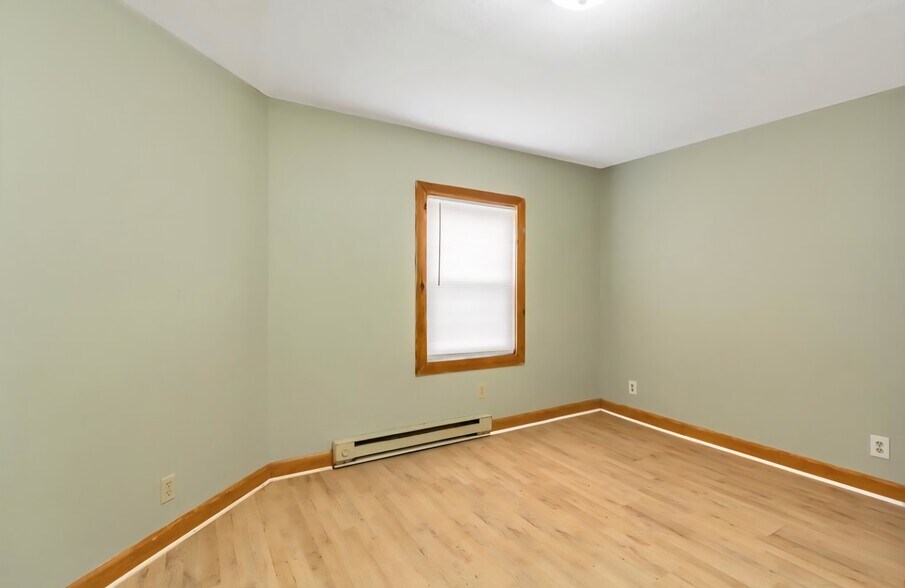 More Photos Of 824 12th St NW, Canton Storefront Retail Residential For Sale